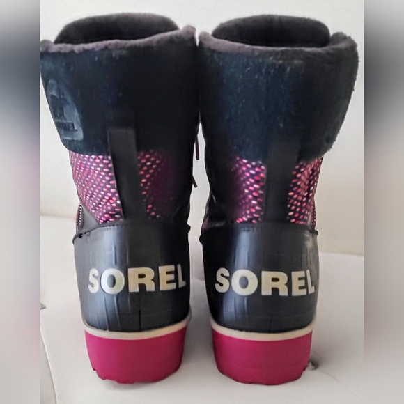 ~~SOREL🖤Tivoli II Winter Boots~~ - Picture 5 of 7